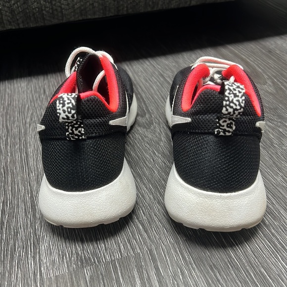 SOLD - Picture 4 of 5